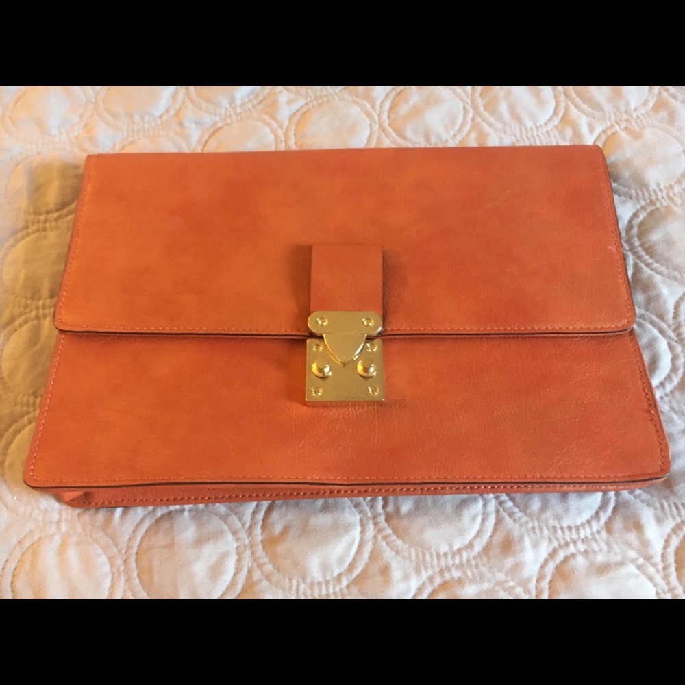 Orange clutch 🍊